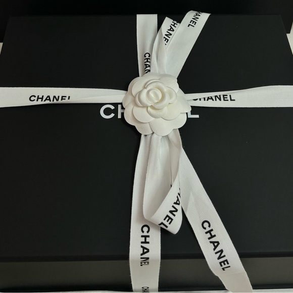 NWT Chanel Kelly Shopper Shiny Aged Calfskin Blue Box & Dust Bag - Giftable - Picture 11 of 11